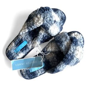 NWT Draper James Blythe Navy Sherpa Cross Band Fuzzy Slippers Gift Size Small